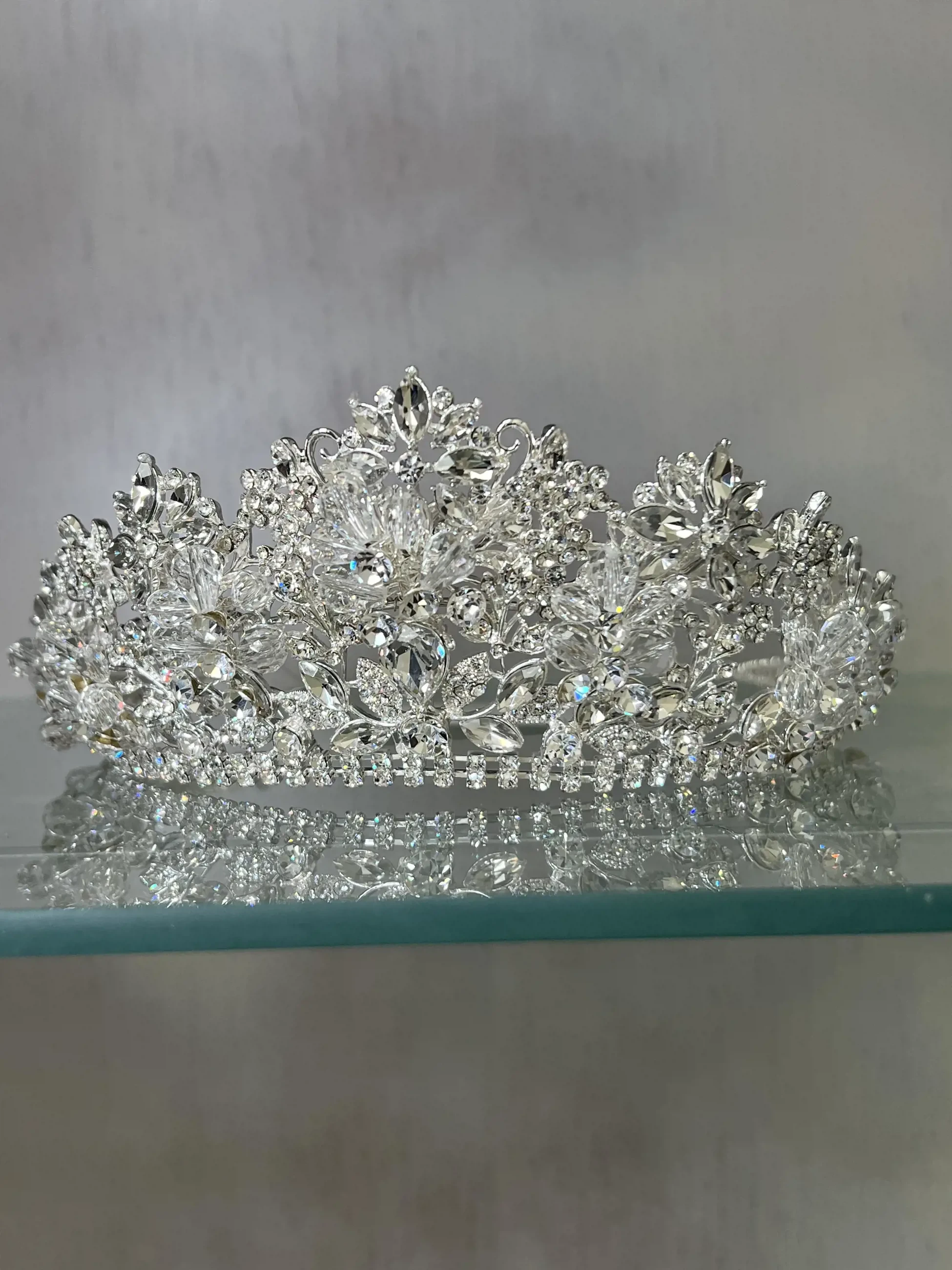 Gallery Image #slidesGrid0